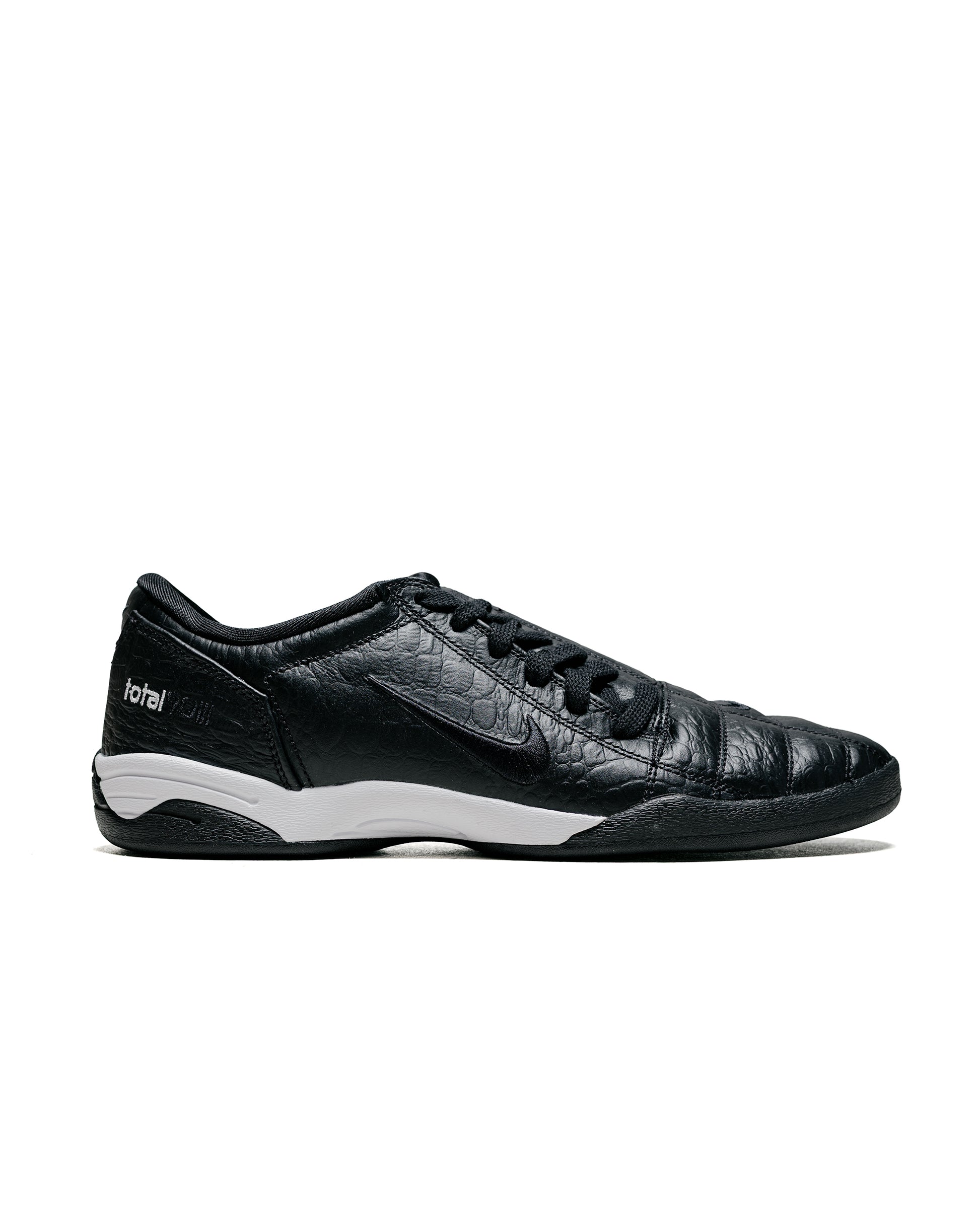 Nike Total 90 Black/White