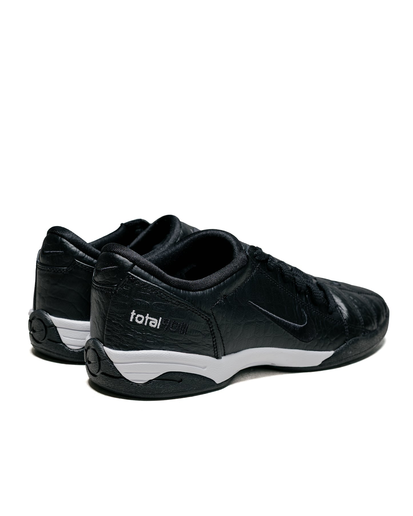 Nike Total 90 Black/White