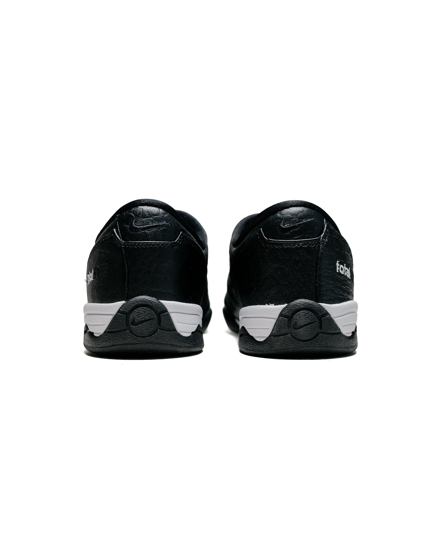 Nike Total 90 Black/White