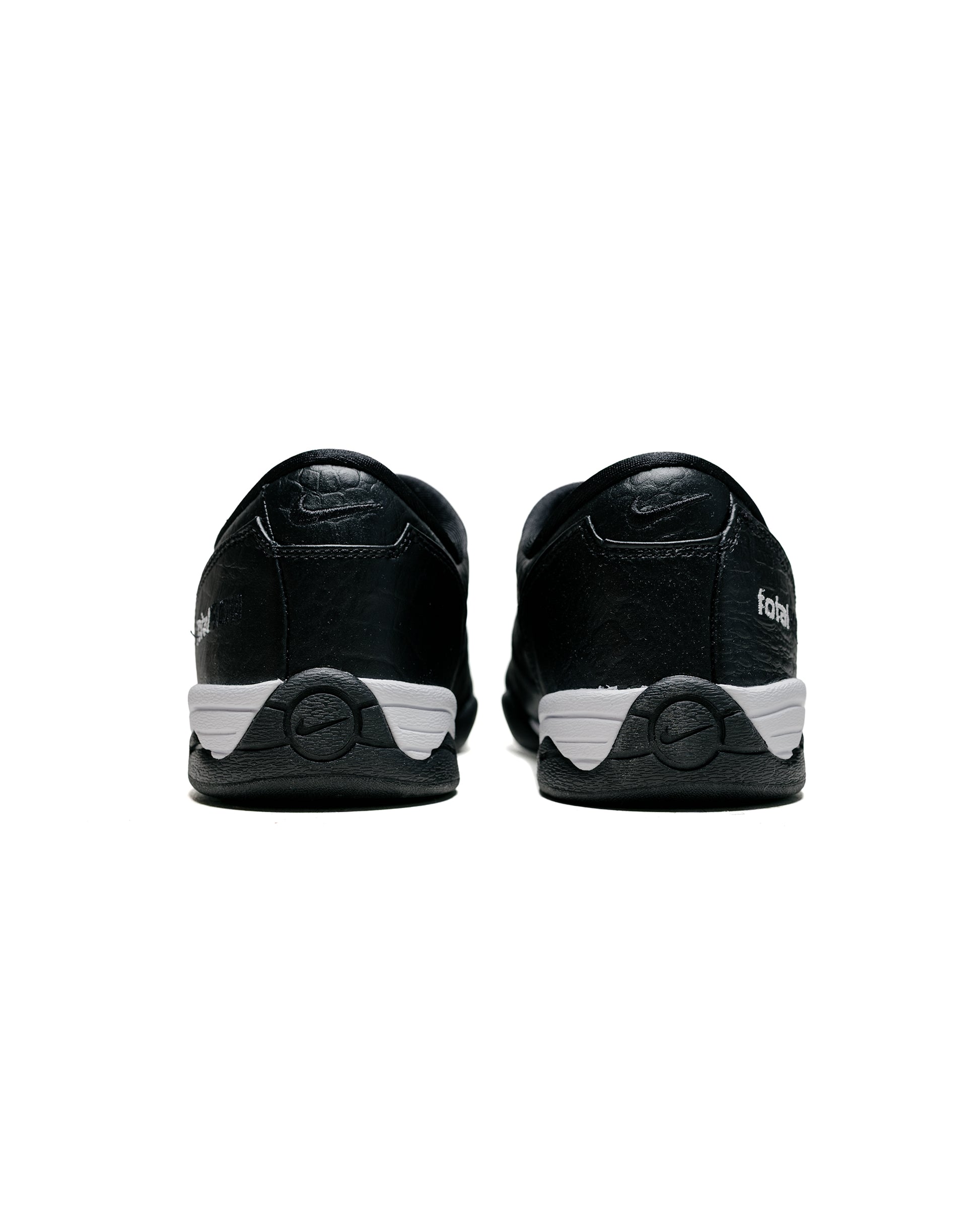 Nike Total 90 Black/White