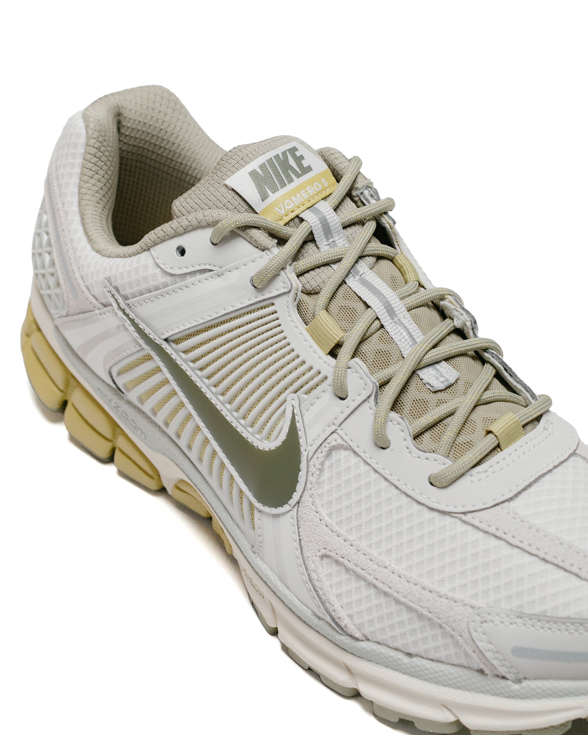 Nike Zoom Vomero 5 Light Bone/Phantom close