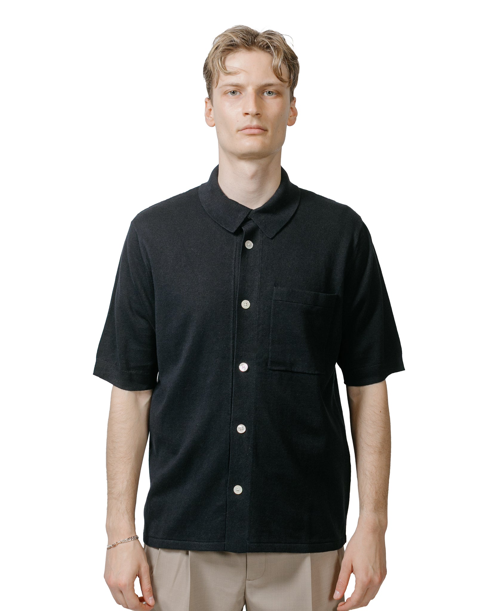 Norse Projects Rollo Cotton Linen SS Shirt Dark Navy model front