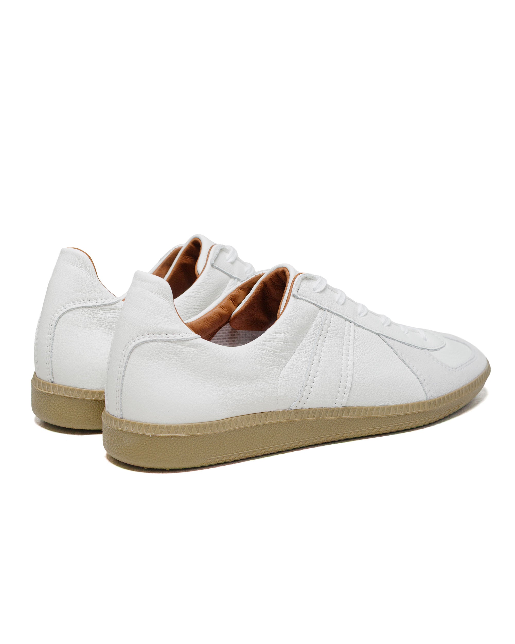 Reproduction of Found German Military Trainer 1700L White