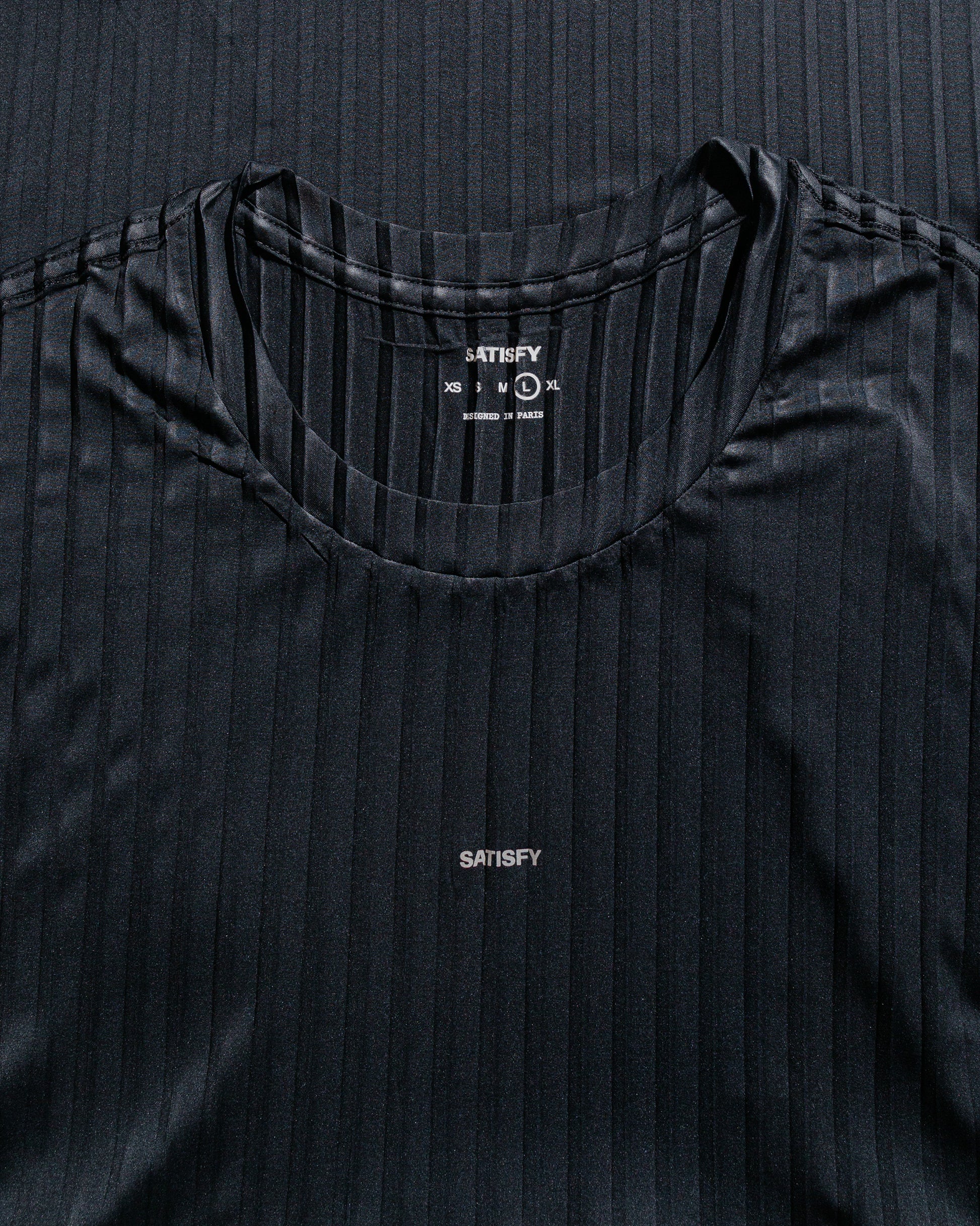 SATISFY AuraLite Pleated Long Tee Black