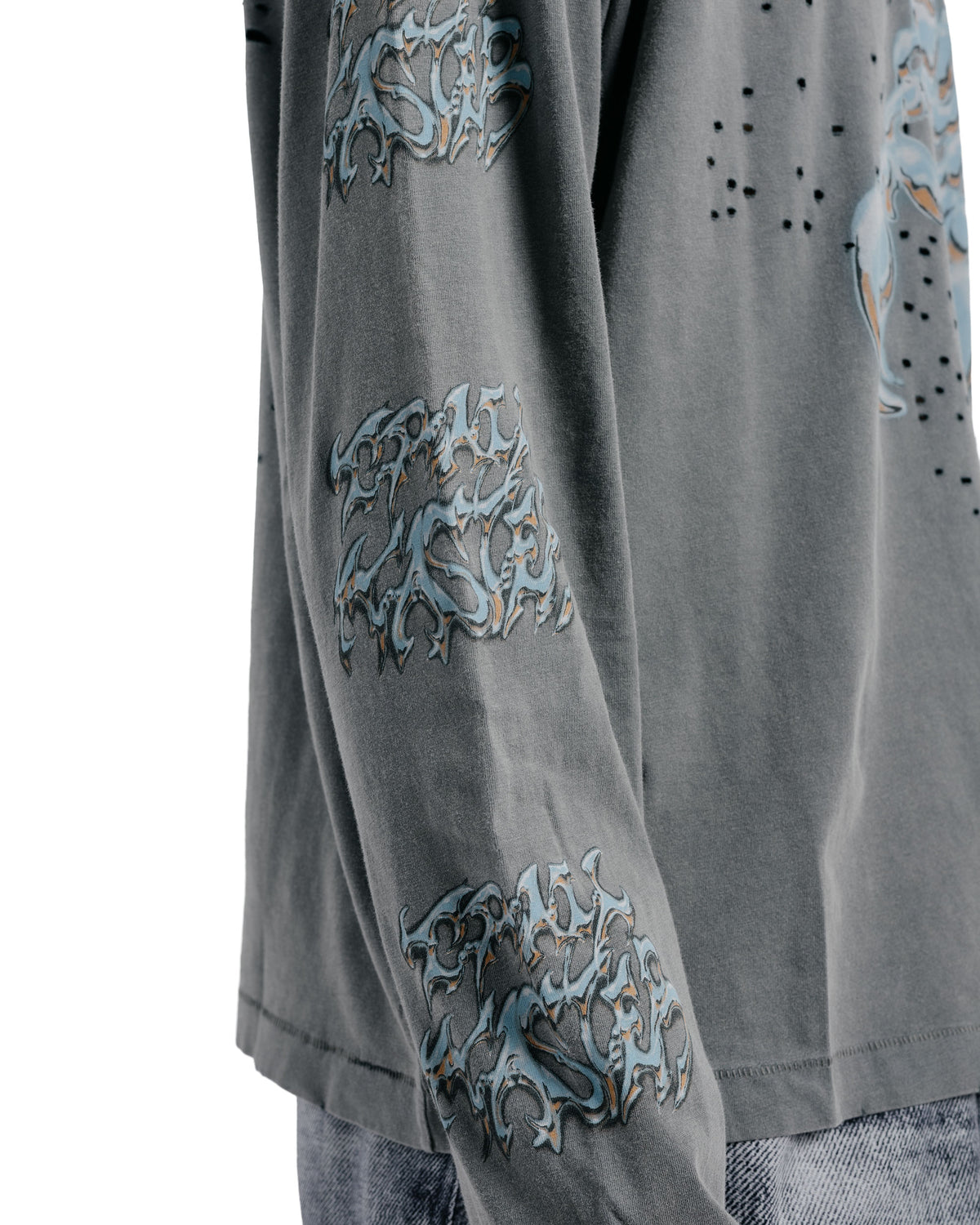 SATISFY MothTech Long Tee Faded Black Scorpion