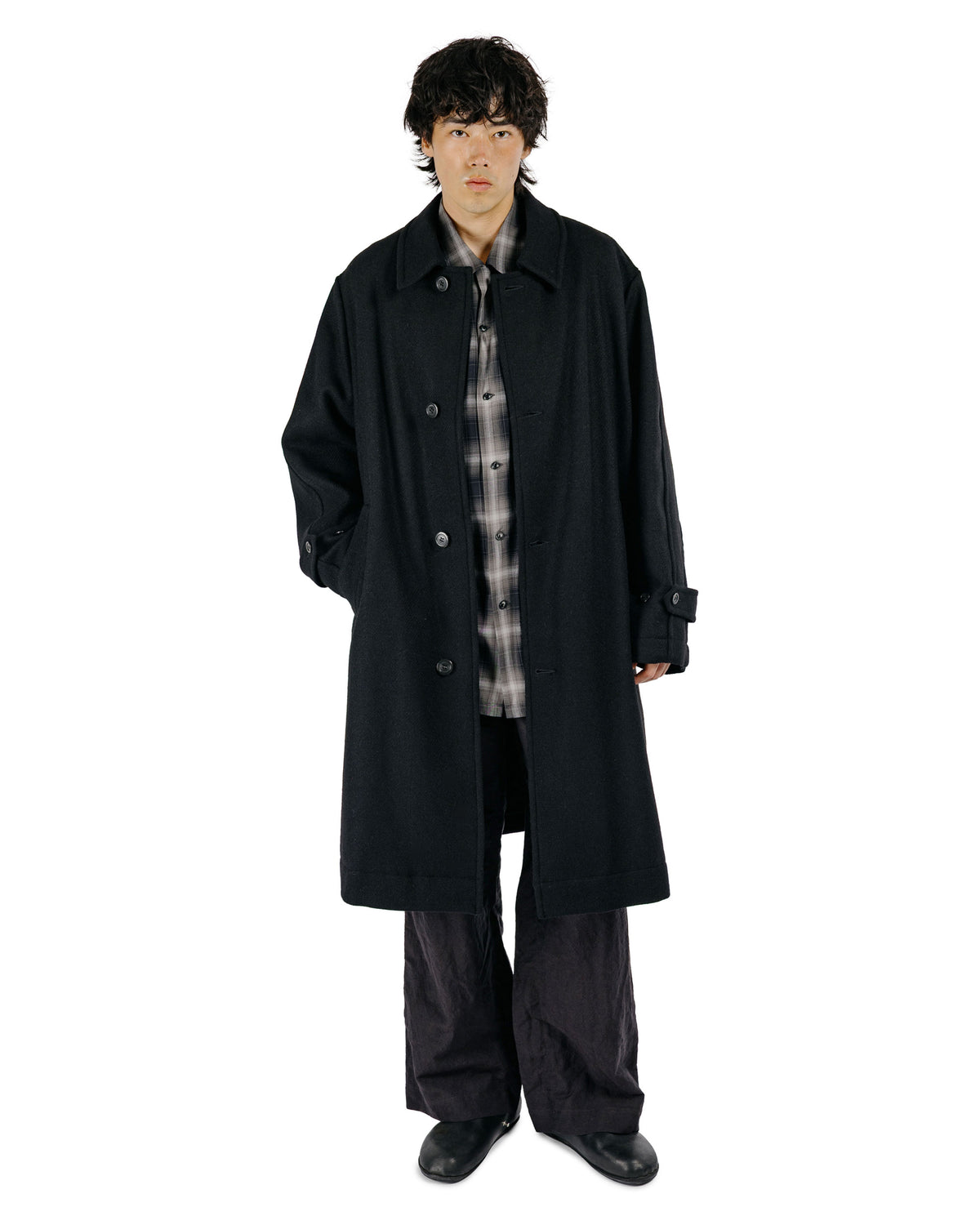 Sage de Cret Harris Tweed Balmacaan Overcoat Black
