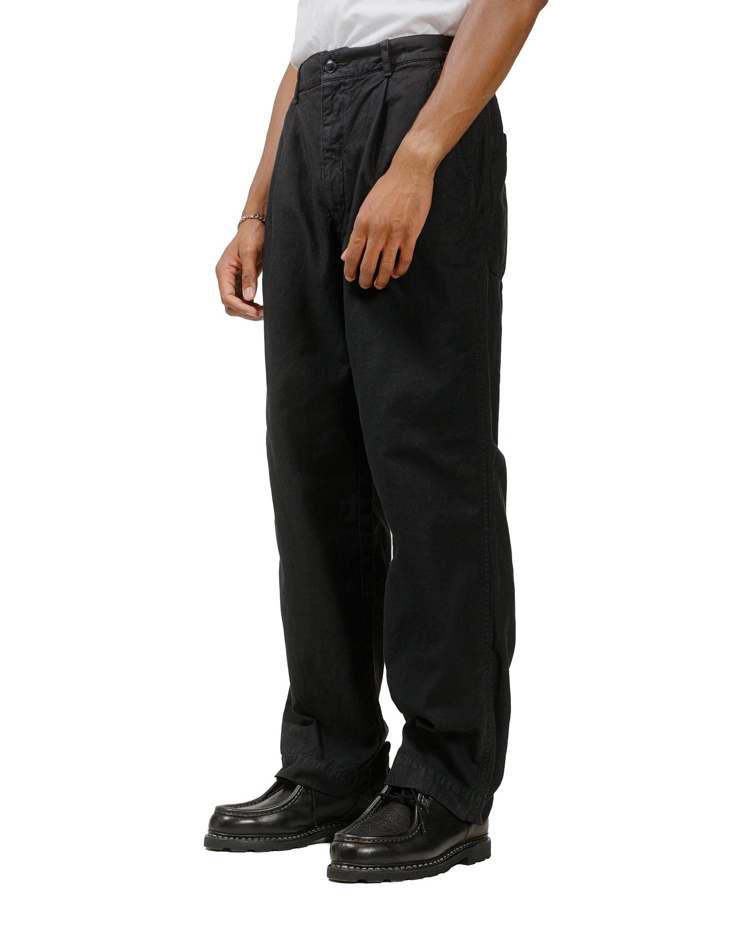 Sage de Cret Cotton/Linen Back Satin Single-Pleated Wide Pants Black model front