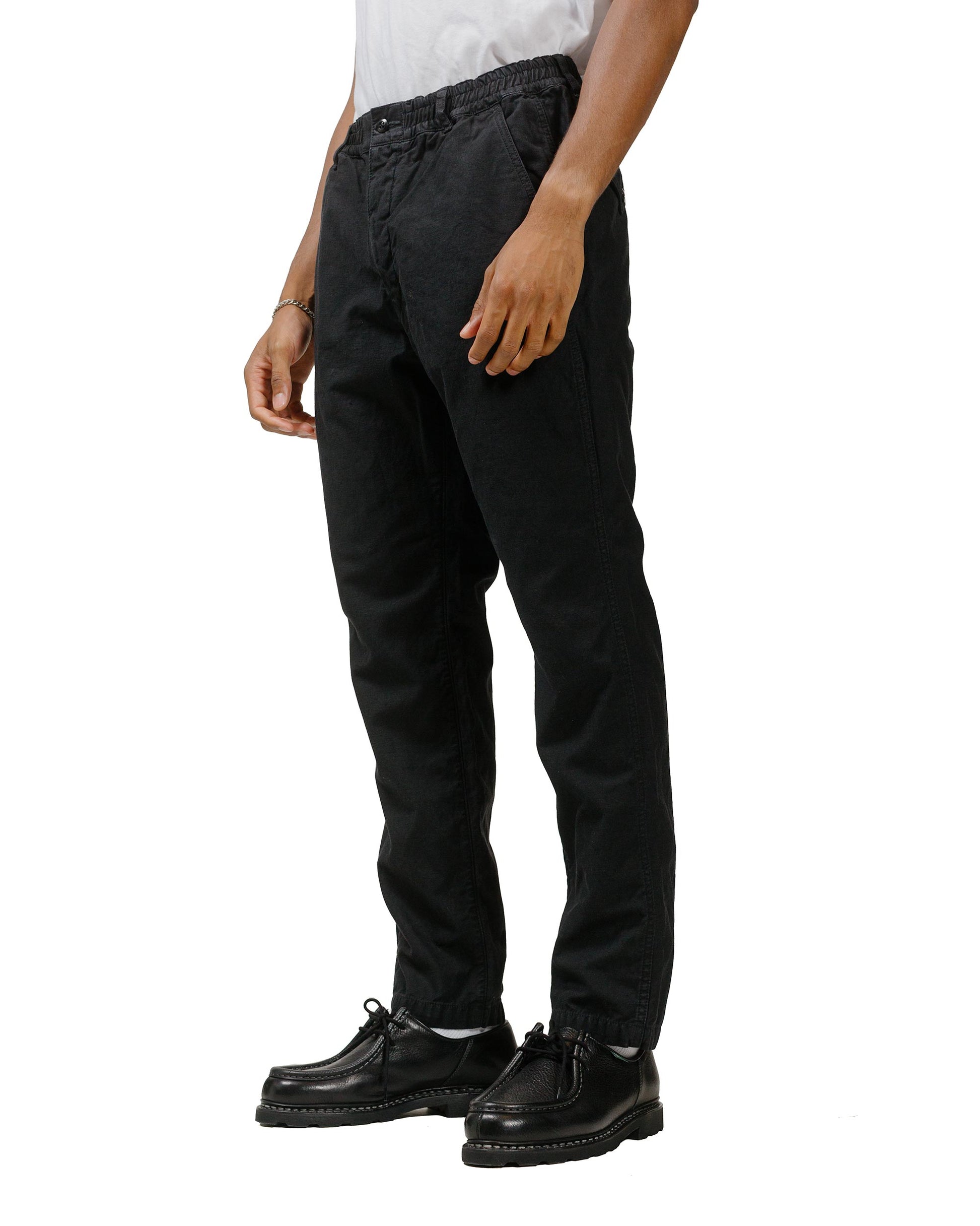 Sage de Cret Cotton/Linen Back Satin Tapered Pants Black model front