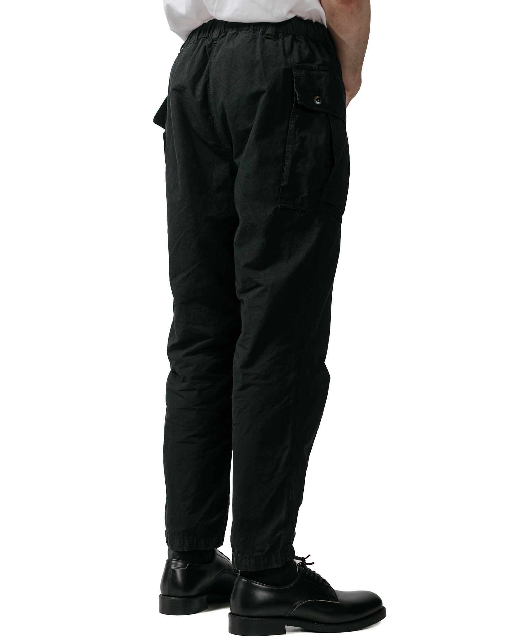 Sage de Cret High Density Cotton Hemp Cropped Peg Top Military Pants Black model back