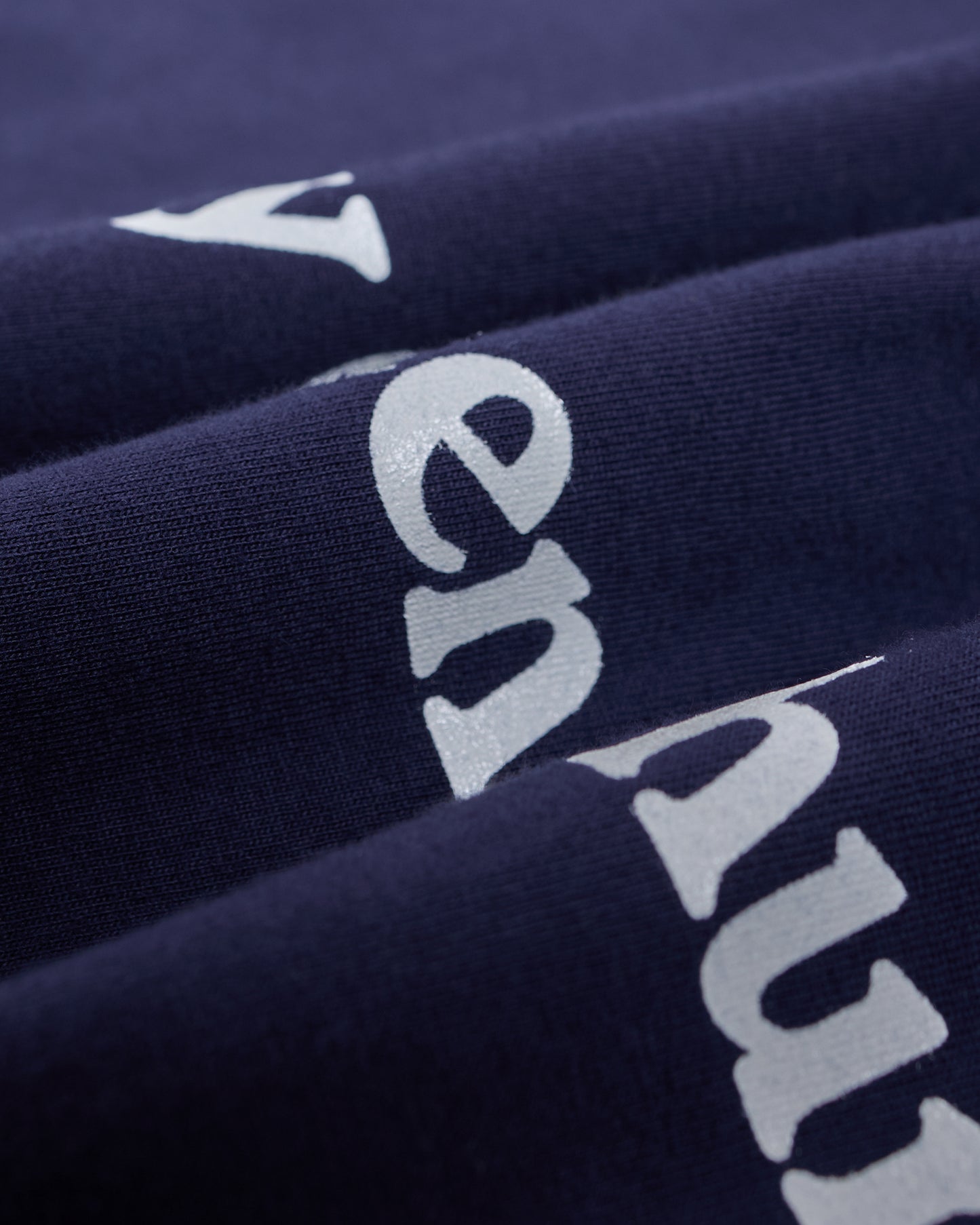 Sassafras Stay Green Thumb T 1/2 Navy