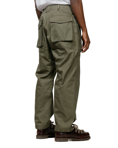 Sassafras Digs Crew Pants 4/5 Duck Canvas Olive model back