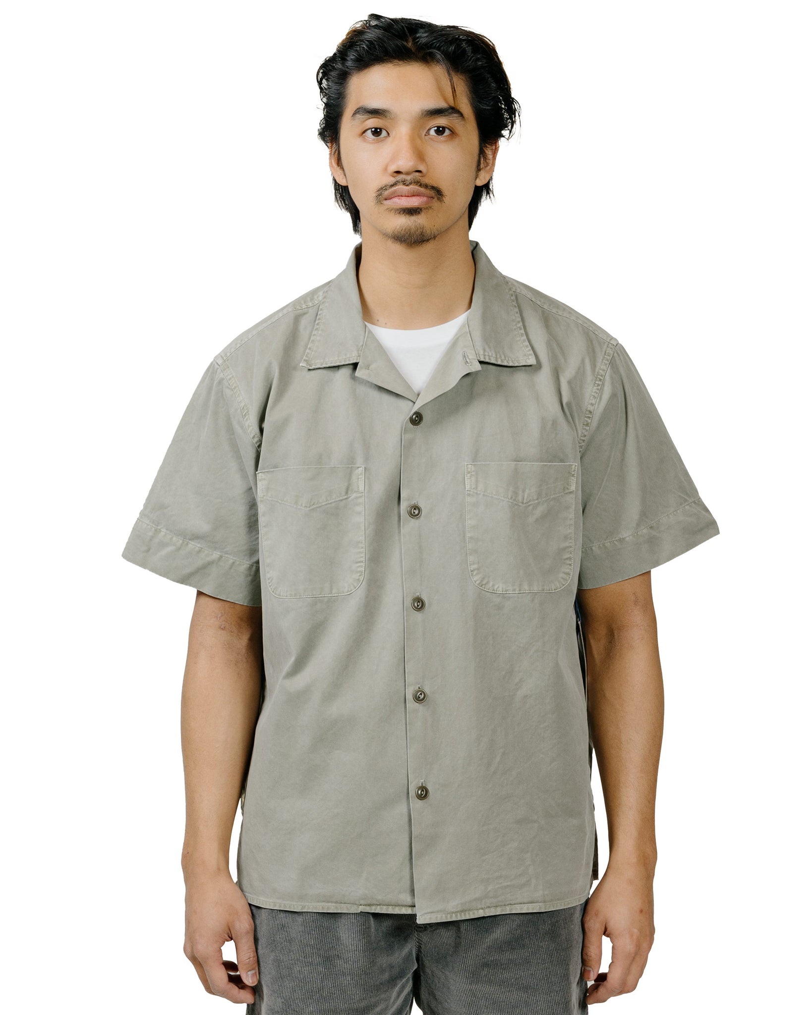 Save Khaki United SS Camp Shirt Olive model front