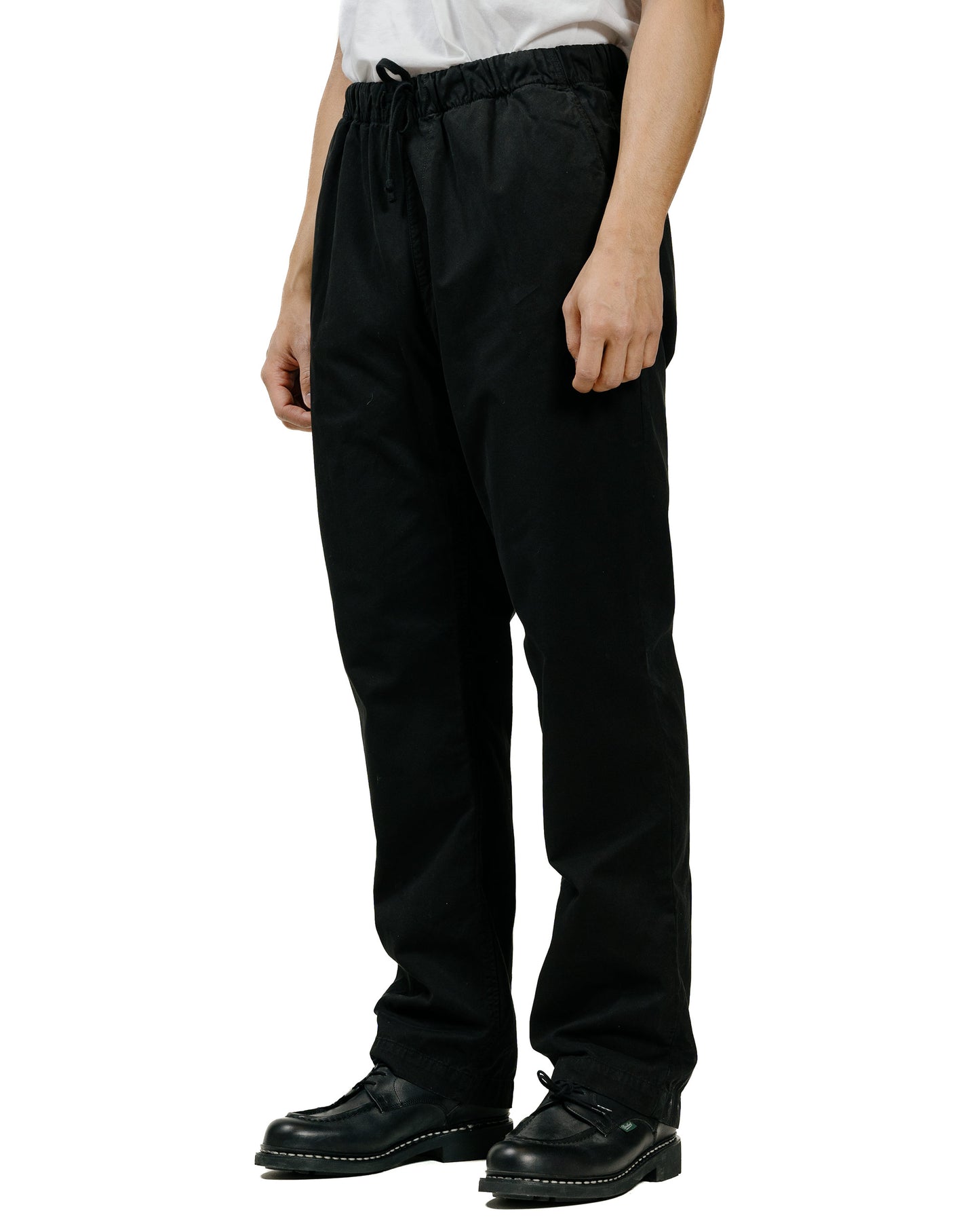 Save Khaki United Twill Easy Chino Black model front