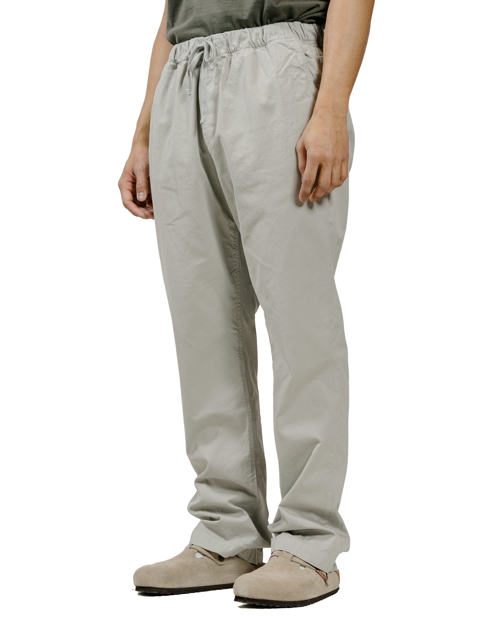 Save Khaki United Twill Easy Chino Cement model front