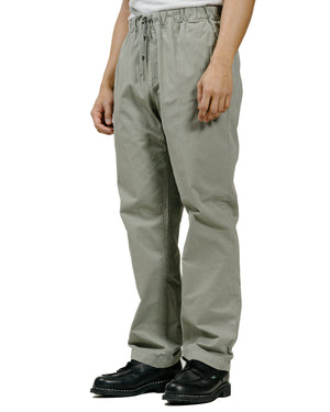 Save Khaki United Twill Easy Chino Sprout model front