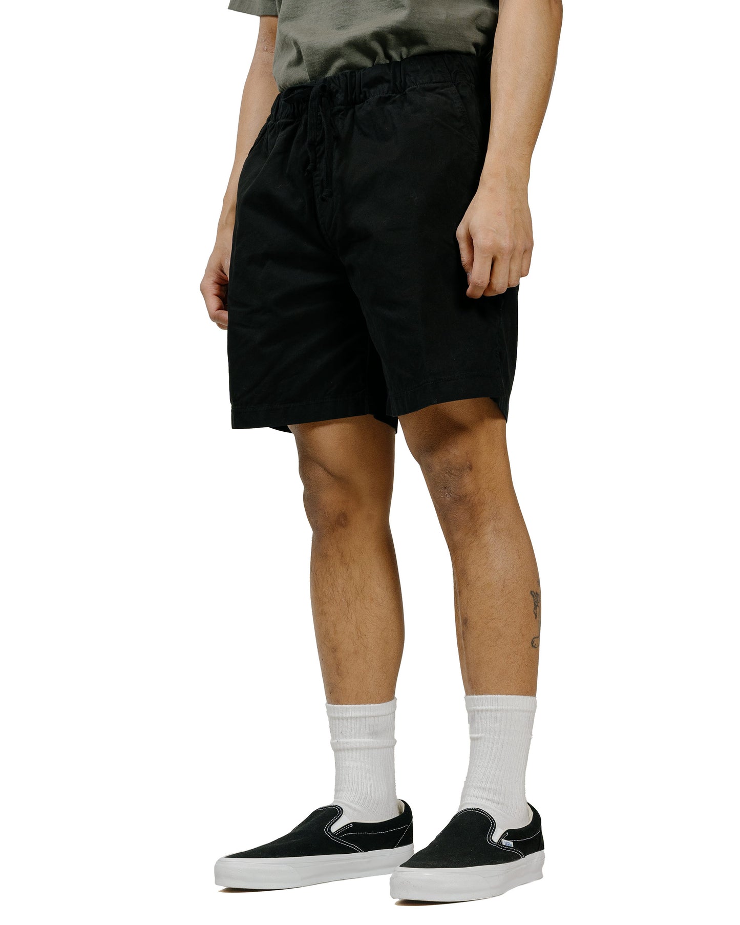 Save Khaki United Twill Easy Short Black model front