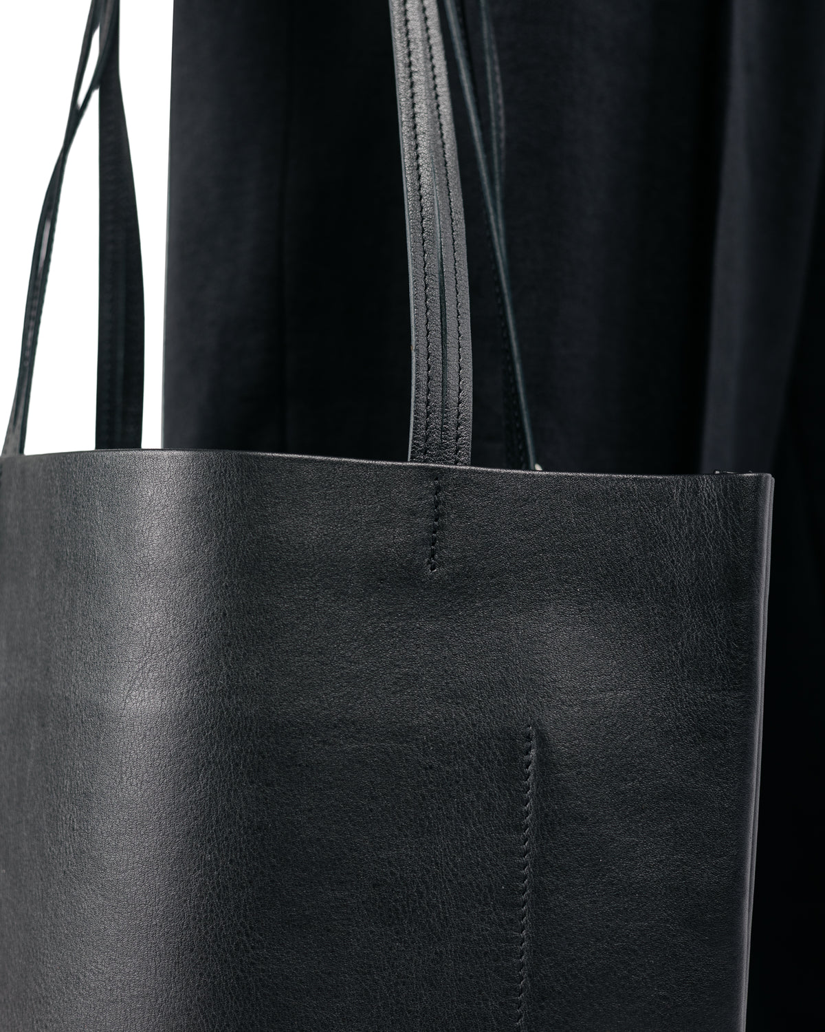Seya. Isaac Reina Chasen Tote / Oil Leather Black #19