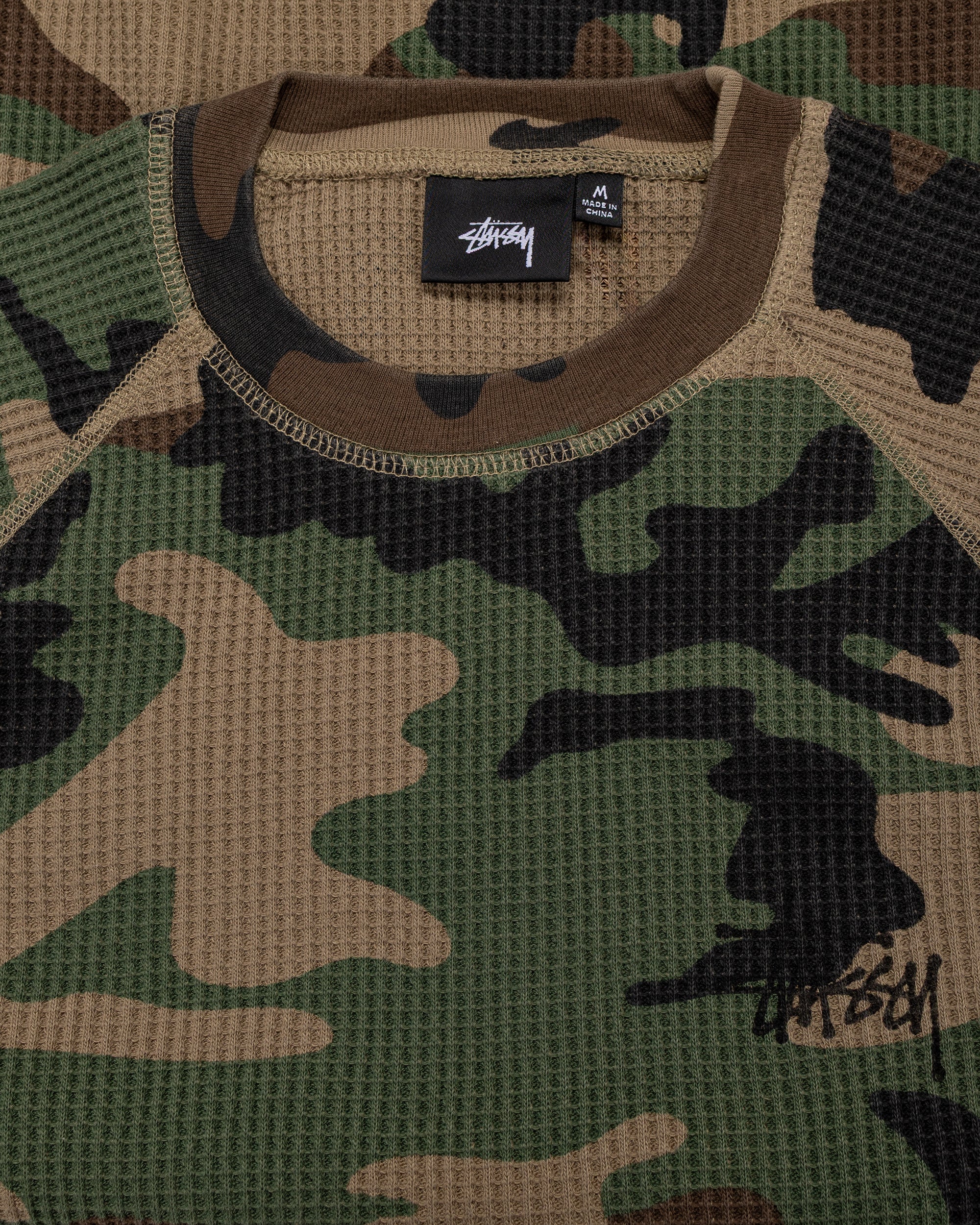 Stussy Thermal \"Woodland Camo\"他 Stüssy - Raglan Thermal Basic Stock in Woodland Camo - 1140356