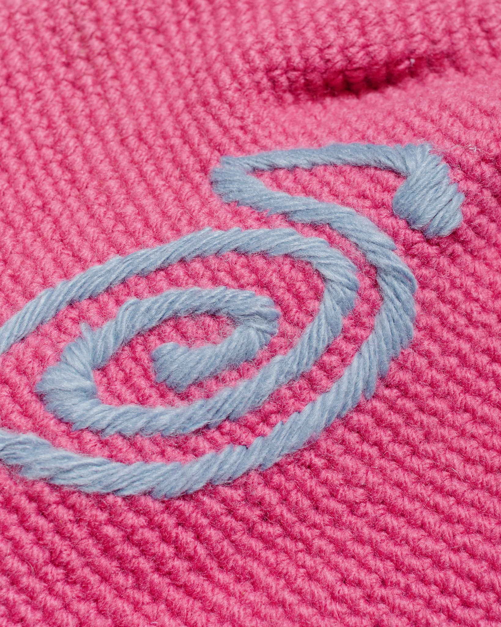 Stüssy Swirly S Knit Bucket Hat Berry fabric