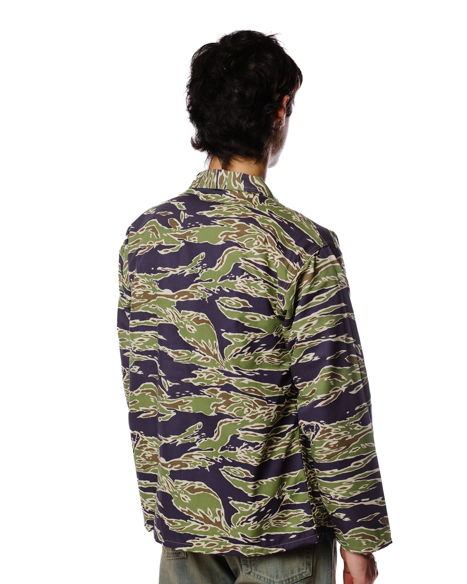 The Real McCoy's MS23002 Tiger Camouflage Shirt / Late War Green Model Back