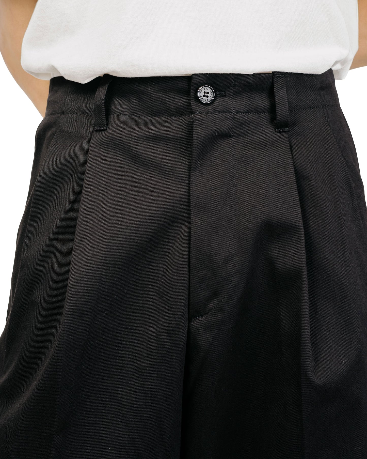 Universal Products 2Tuck Wide Chino Trouser Black