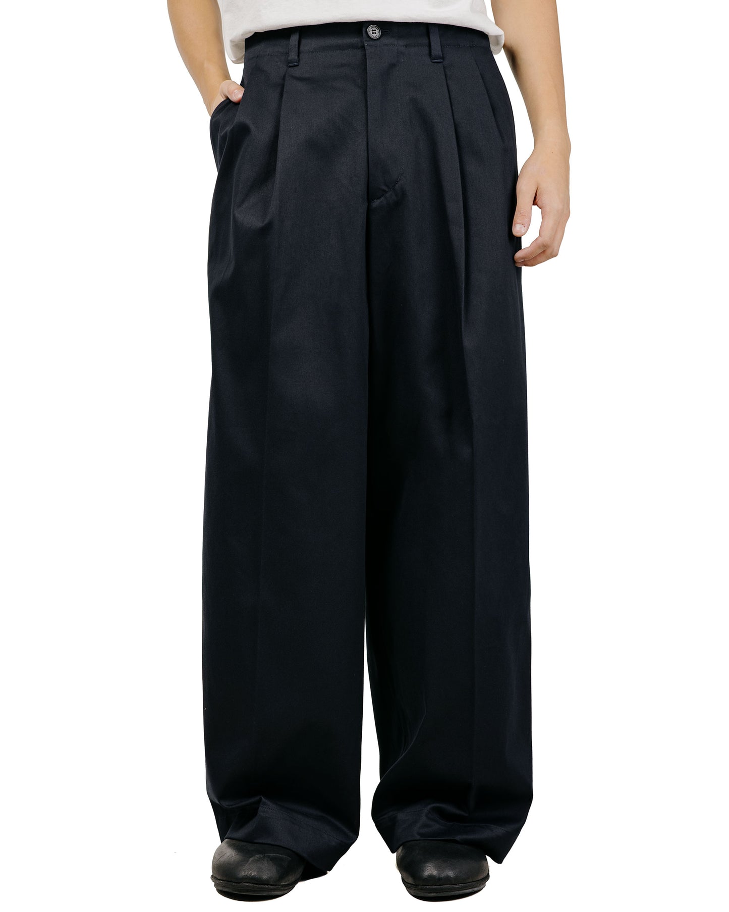 Universal Products 2Tuck Wide Chino Trouser Navy