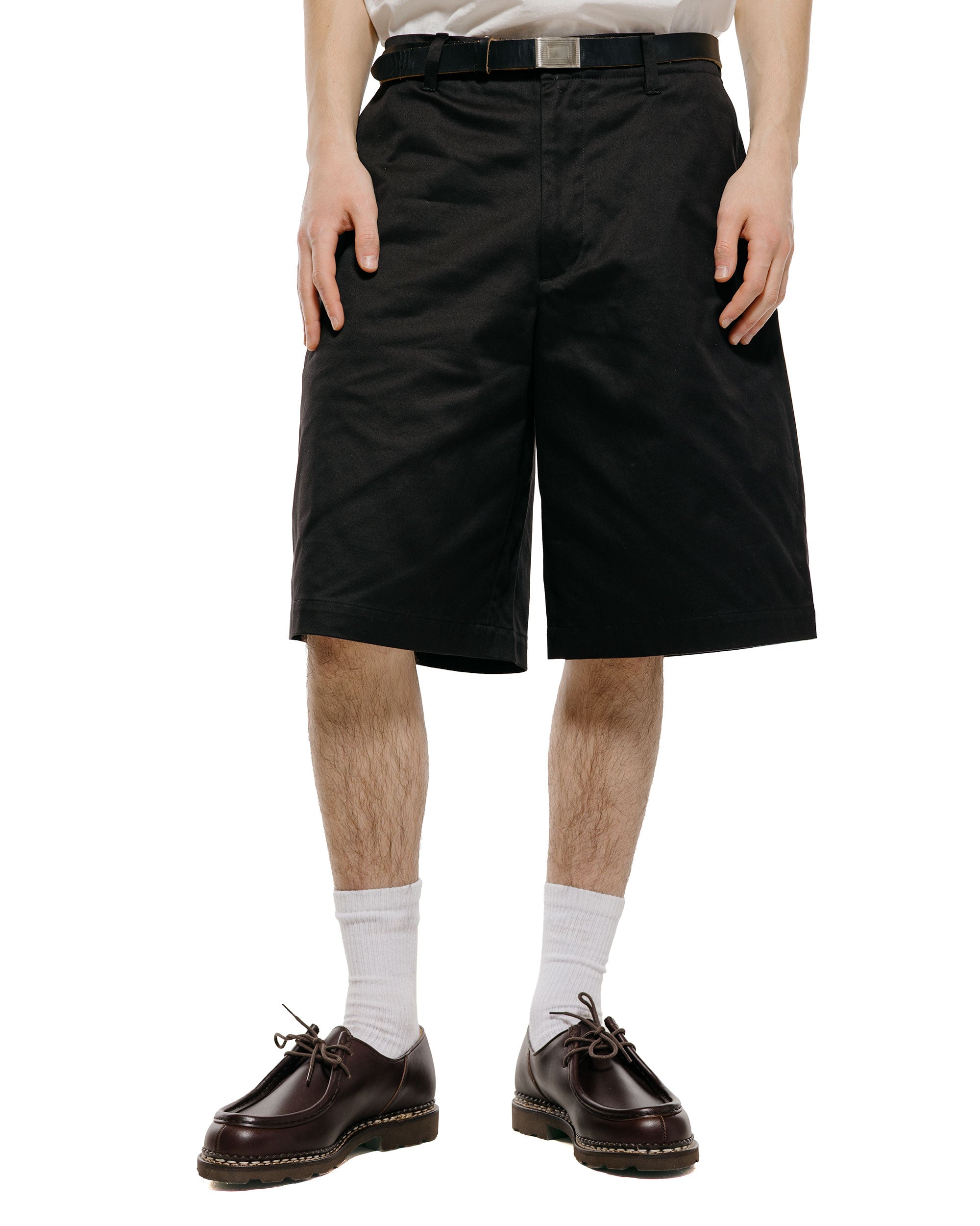 パンツ Not dyed 2-tuck chino shorts, black ユニバーサルプロダクツ ノータックチノショーツ ブラック