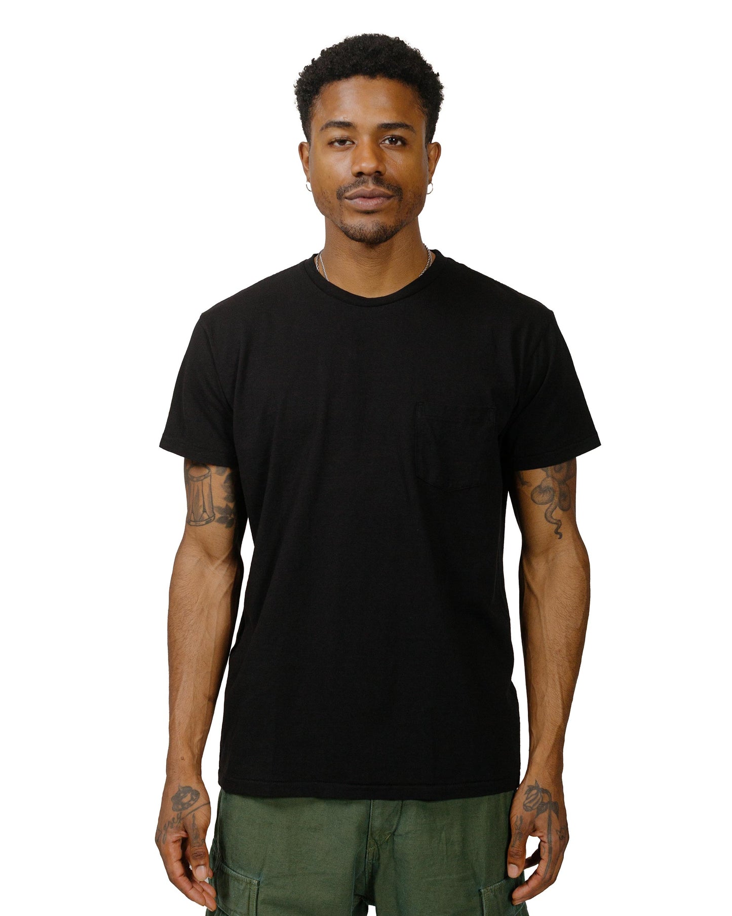 Velva Sheen 2PAC S/S C/N Tee w/PKT Black model front