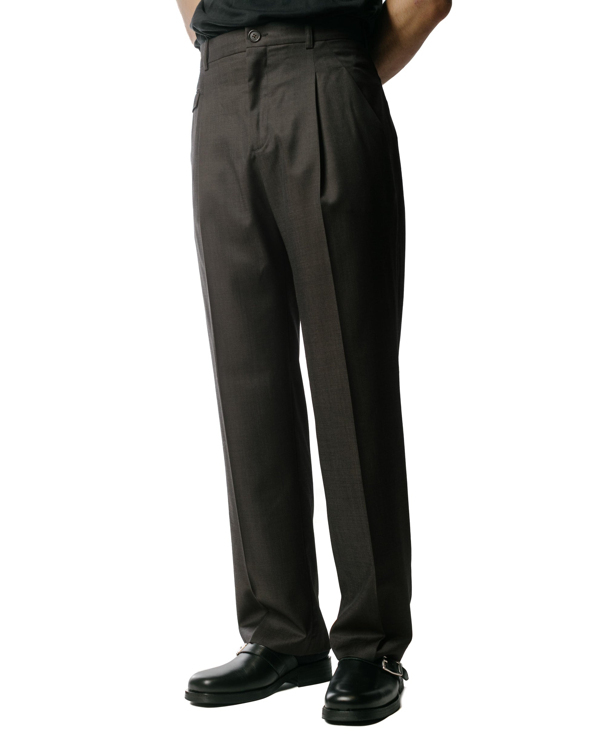 Wanze Classic Straight Leg Trouser Wool Walnut Model Front