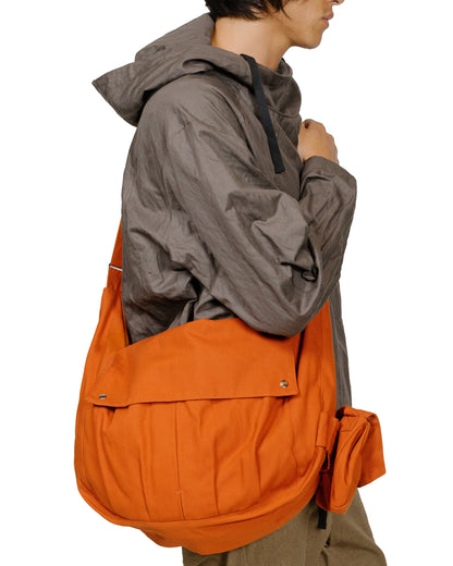 Wanze Recon Bag Cotton Canvas Orange model side
