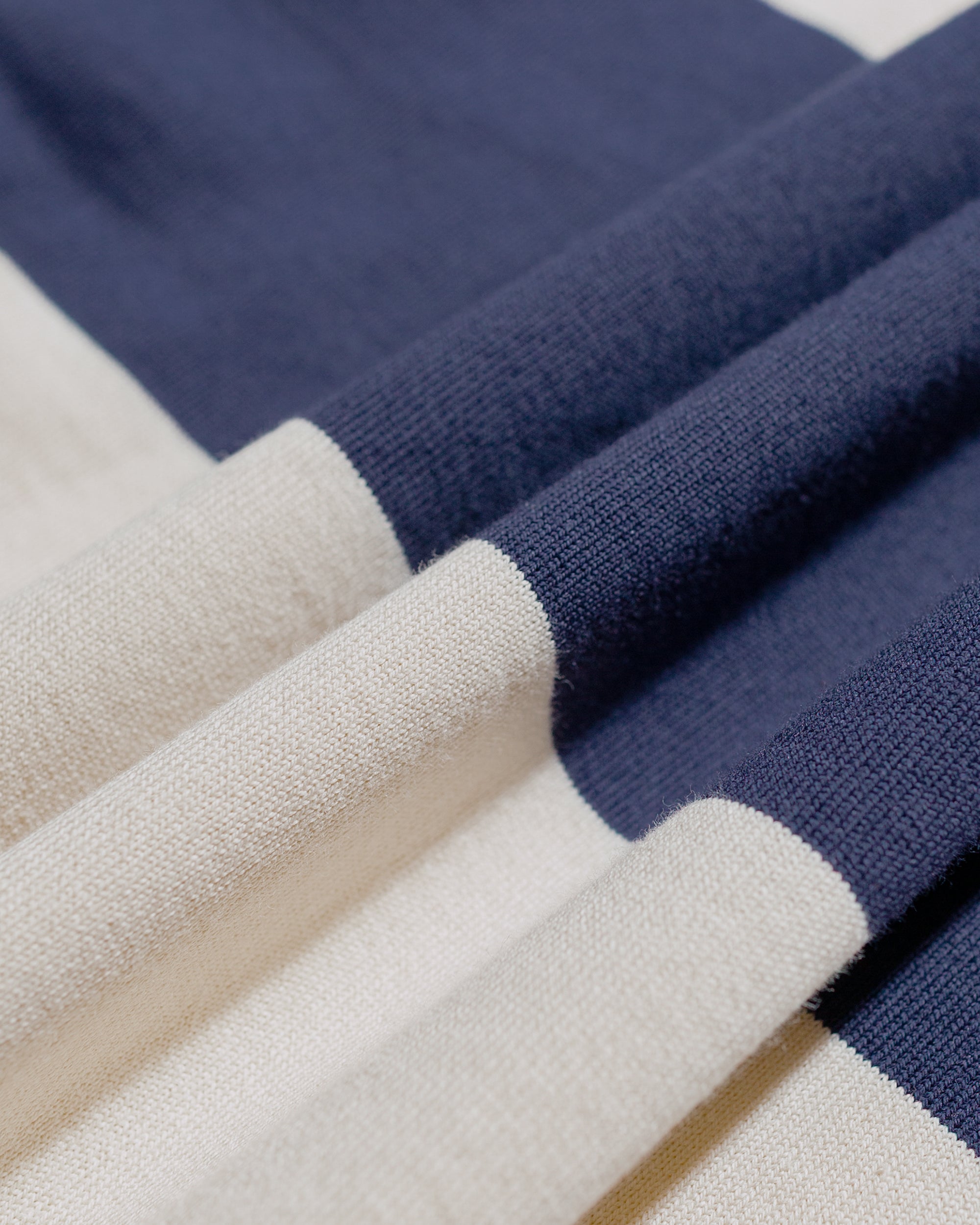 Warehouse Lot. 4108 S/S 4in Border T Navy/Kinari