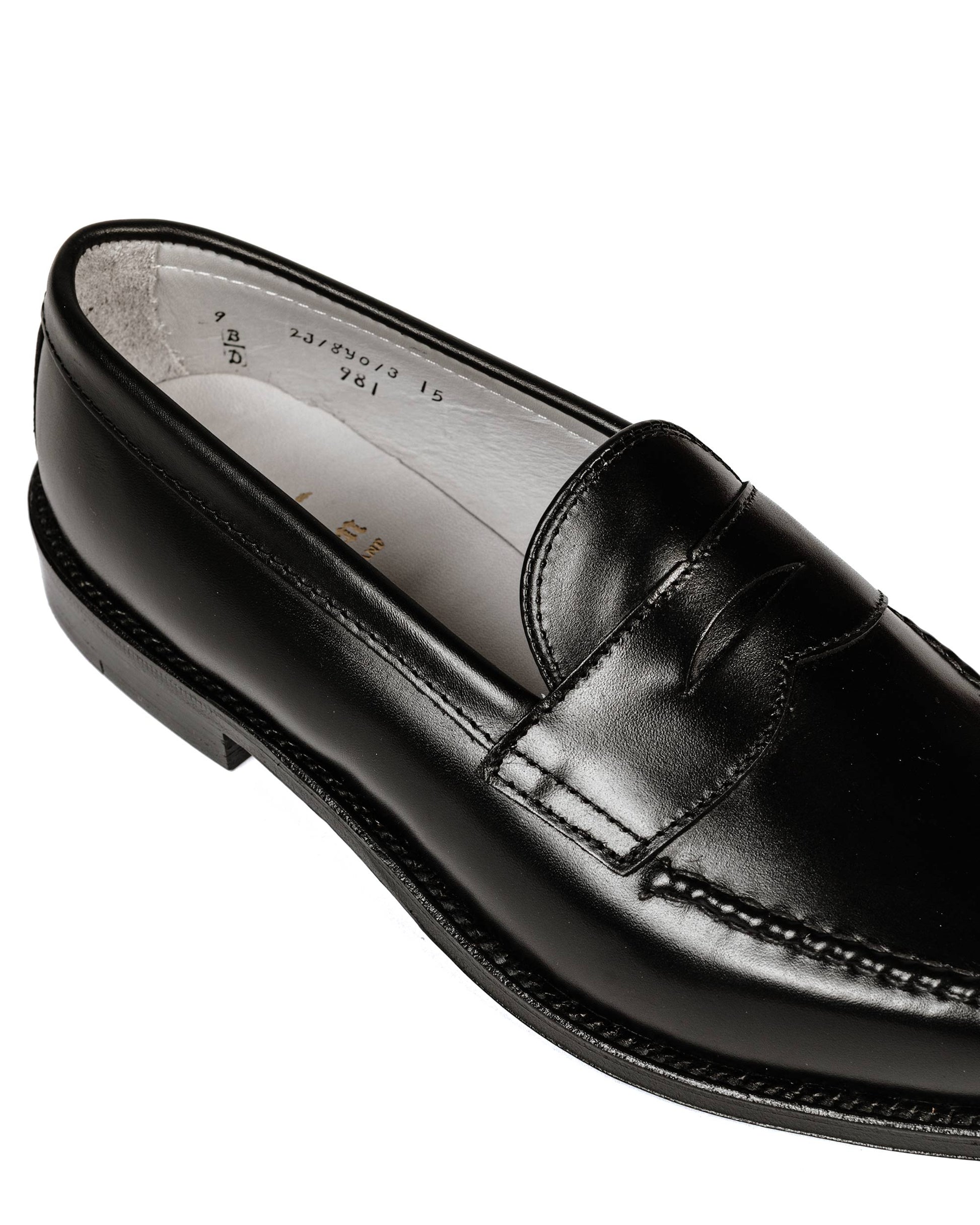 Alden Leisure Handsewn Black Calfskin 981 Close