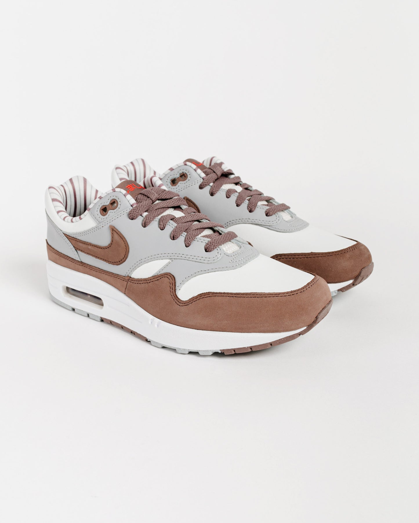 Nike Air Max 1 PRM Plum Eclipse FB8916-100 Side