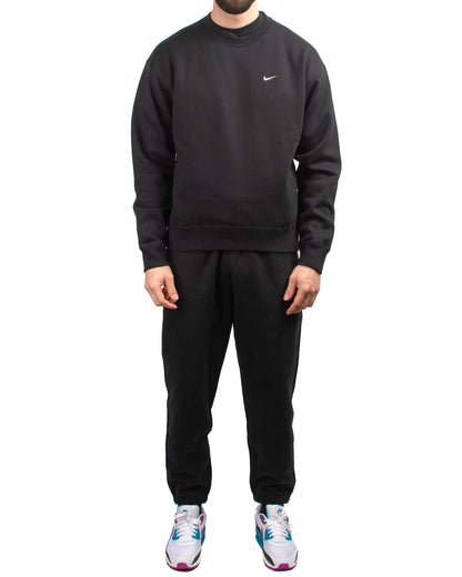 Nike NRG Solo Swoosh Crew Black CV0554-010 Model