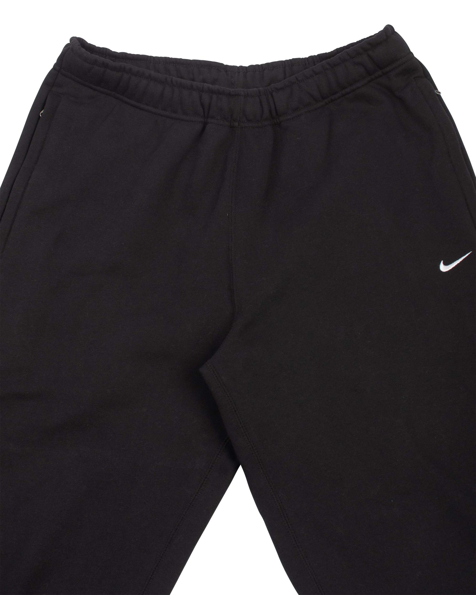 Nike Solo Swoosh Pant Black Detail
