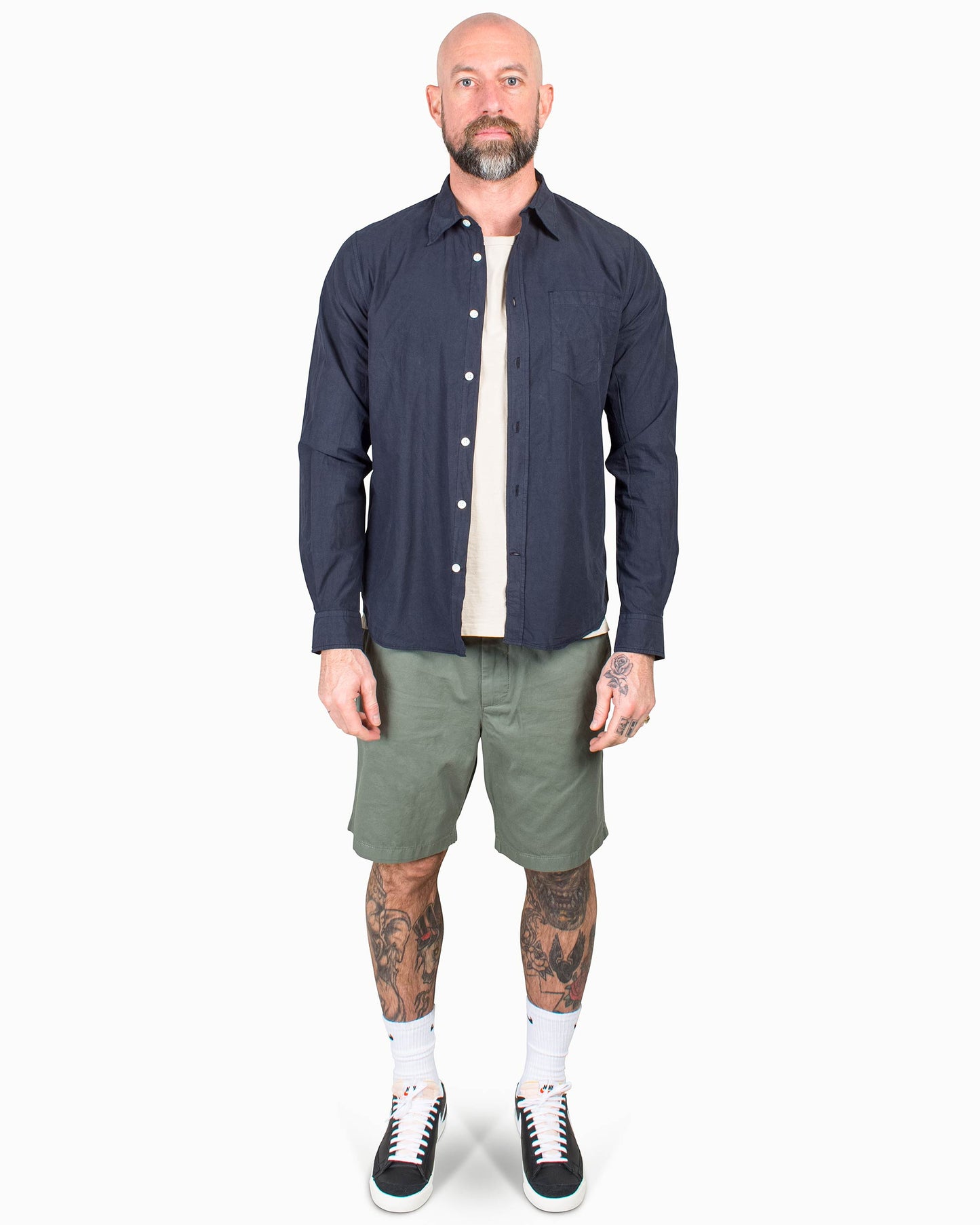 Norse Projects Ezra Light Twill Shorts Dried Sage Green Model