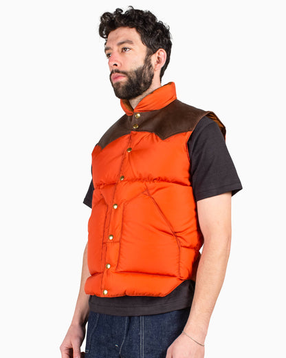 Warehouse x Rocky Mountain Featherbed Nylon Down Vest Brick Detail