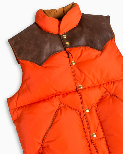 Warehouse x Rocky Mountain Featherbed Nylon Down Vest Brick Details