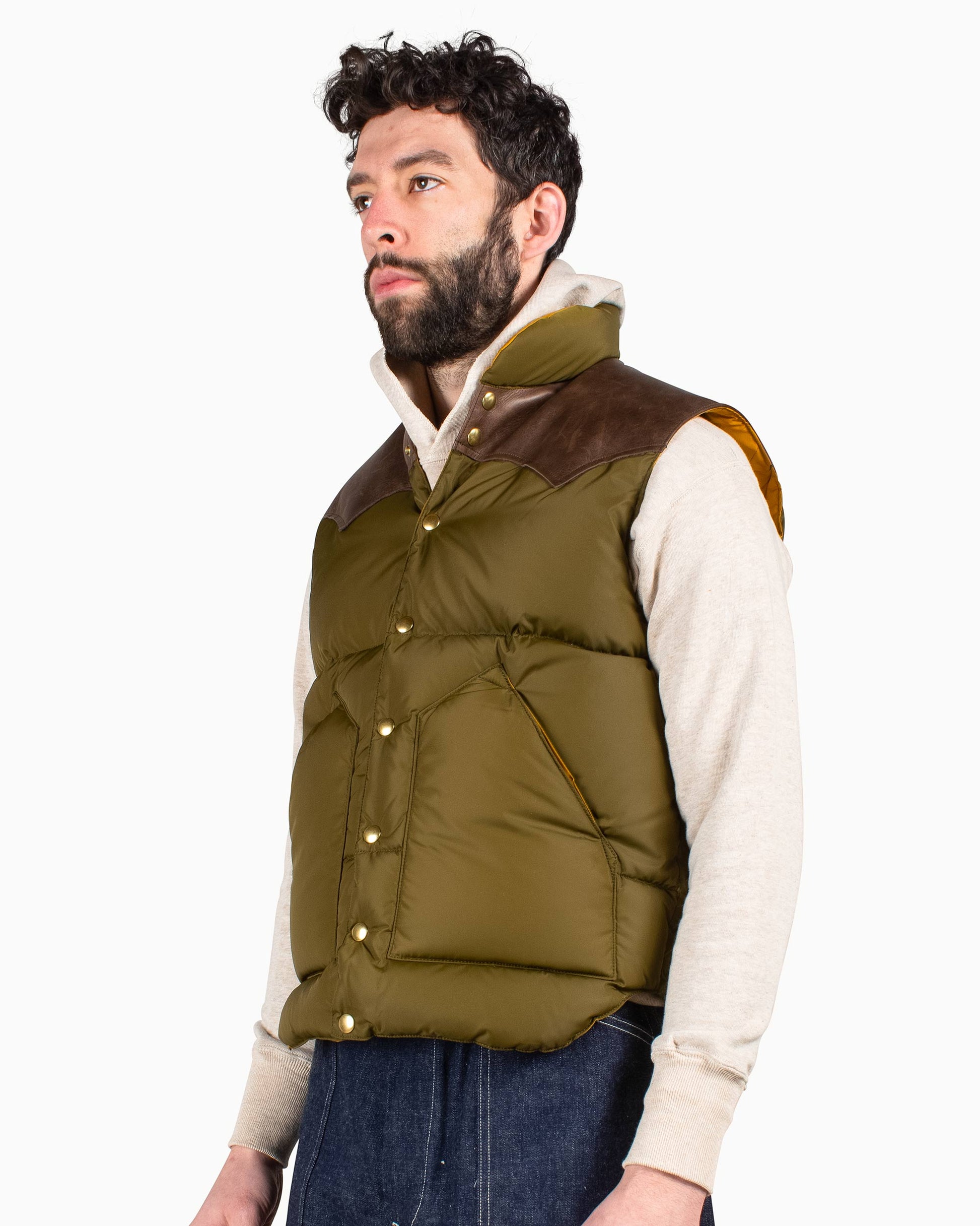 Warehouse x Rocky Mountain Featherbed Nylon Down Vest OD Detail