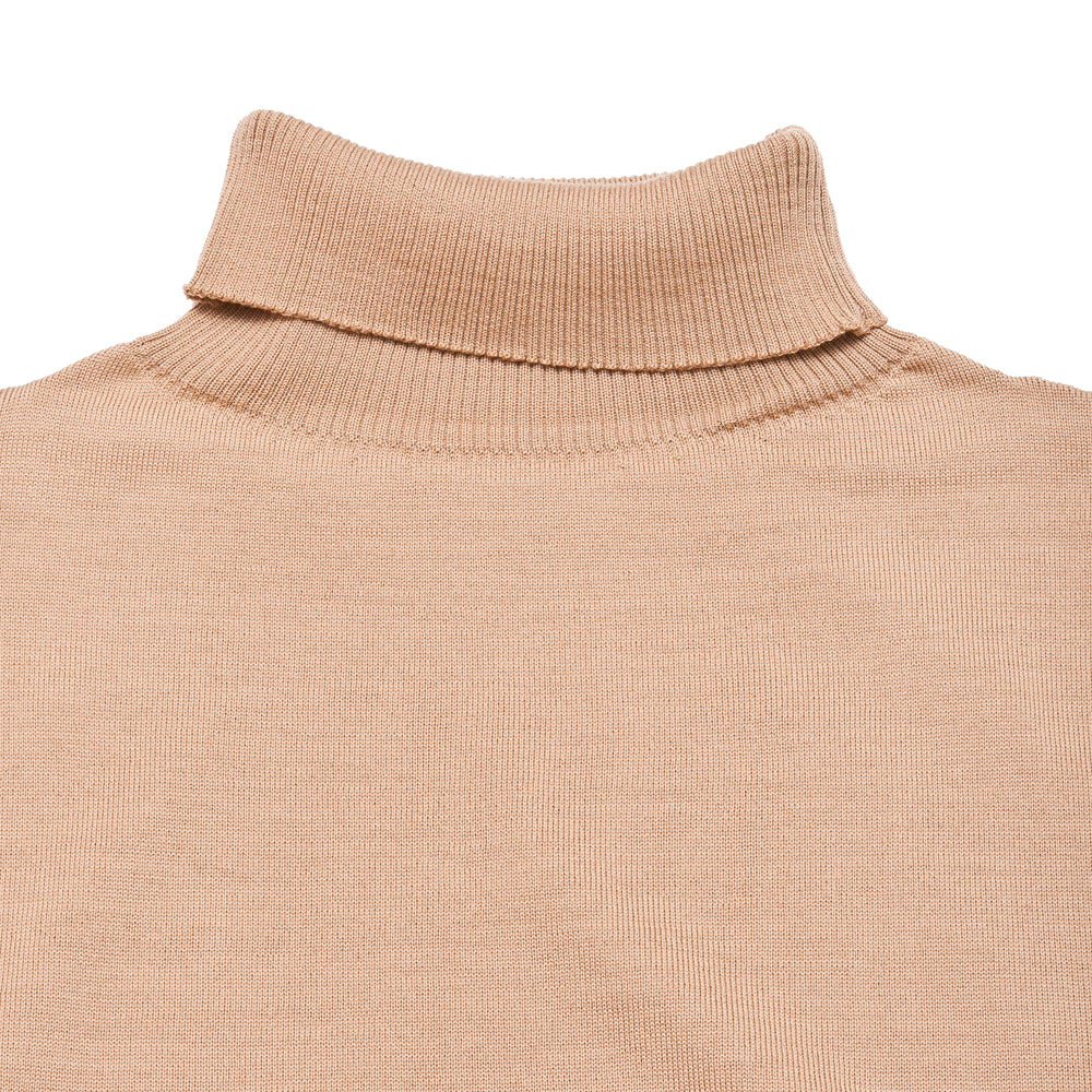 Andersen-Andersen Light Turtleneck Camel at shoplostfound, neck